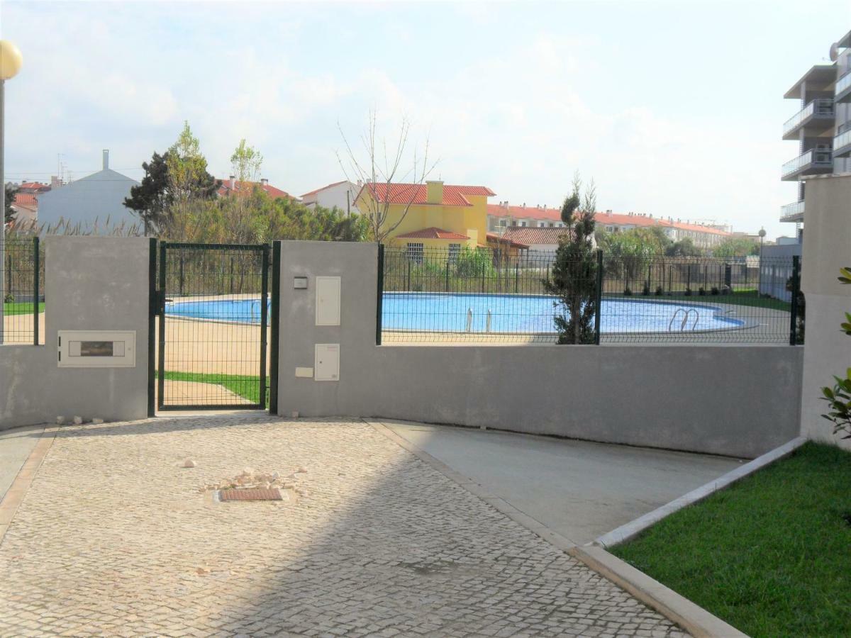 Alojamentos Campo & Mar - T1 Com Piscina São Martinho do Porto Eksteriør billede